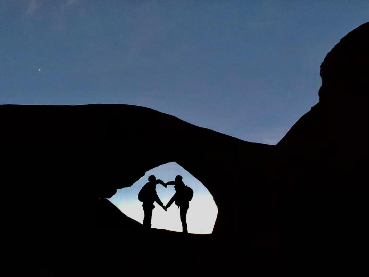 Wadi Rum Cave Camping Bagian luar foto