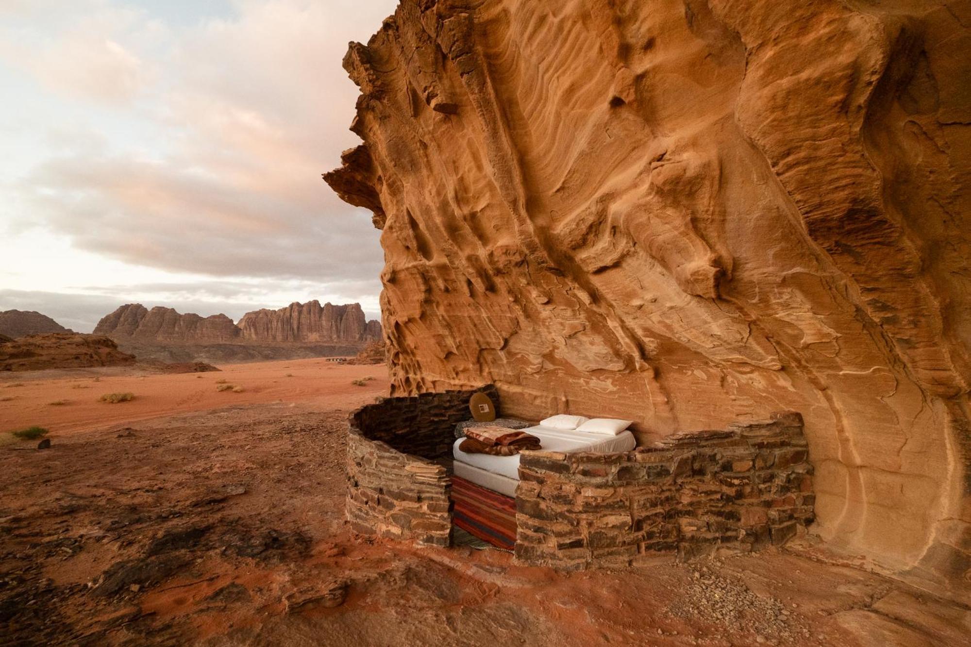 Wadi Rum Cave Camping Bagian luar foto