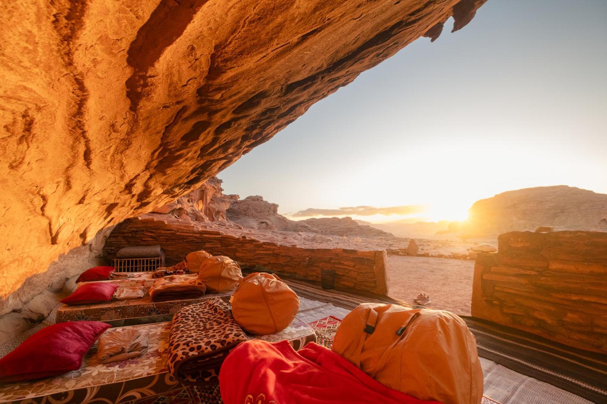 Wadi Rum Cave Camping Bagian luar foto