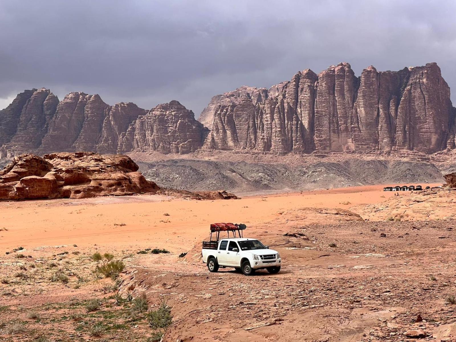 Wadi Rum Cave Camping Bagian luar foto
