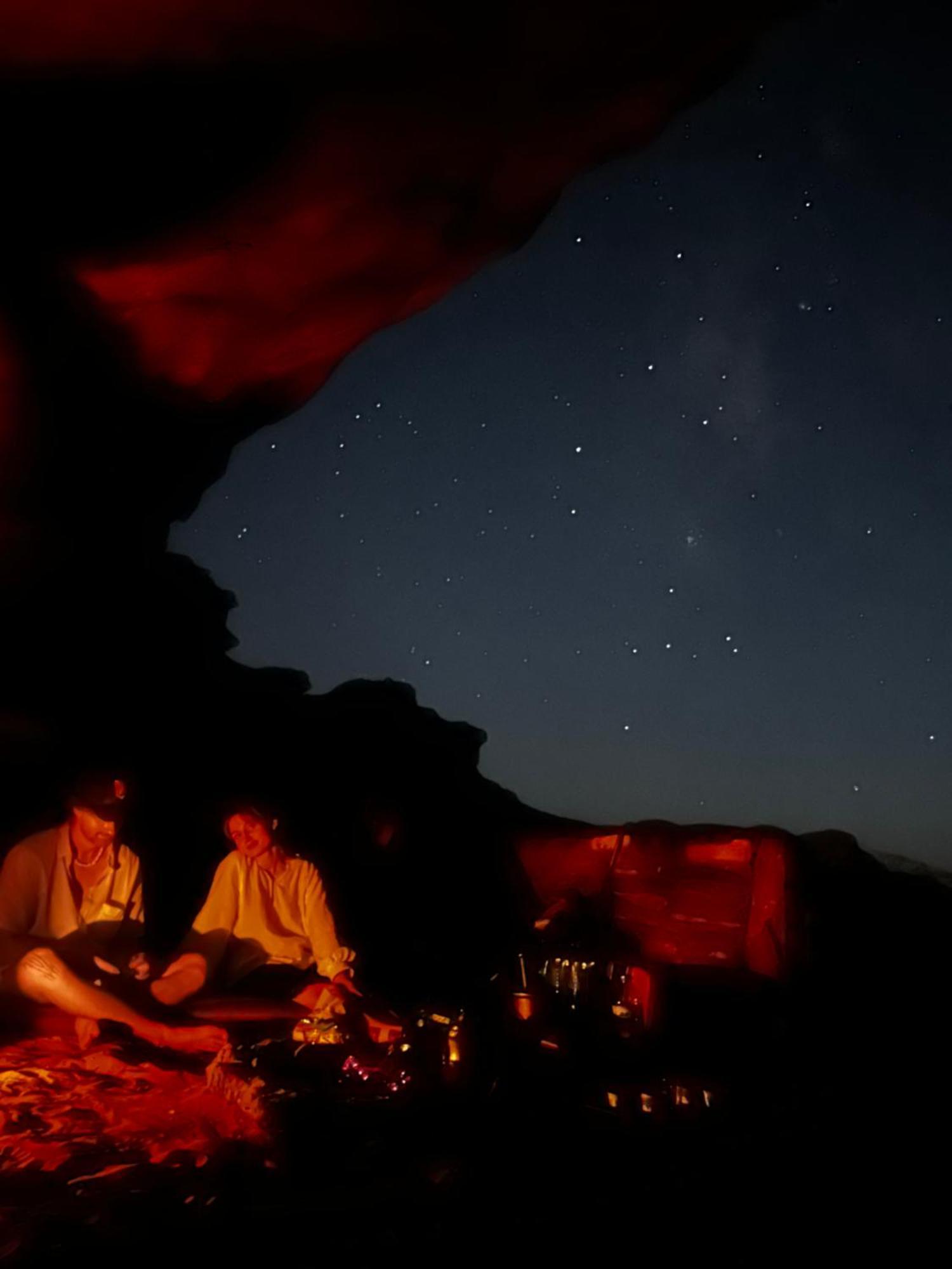 Wadi Rum Cave Camping Bagian luar foto